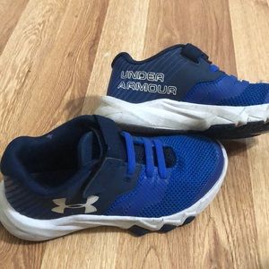 Boys under armour sneakers size 13 blue